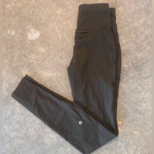 Lululemon Base Pace High-Rise Running Tight 31"
Dark Olive Size 6